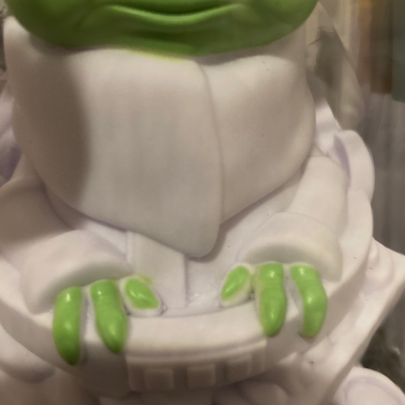 Star Wars the Mandalorian the child designs vinyl - Picture 9 of 12